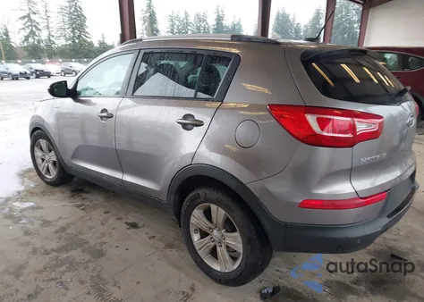 2011 Kia Sportage Lx z USA, uszkodzony, nr VIN KNDPBCA28B7083746